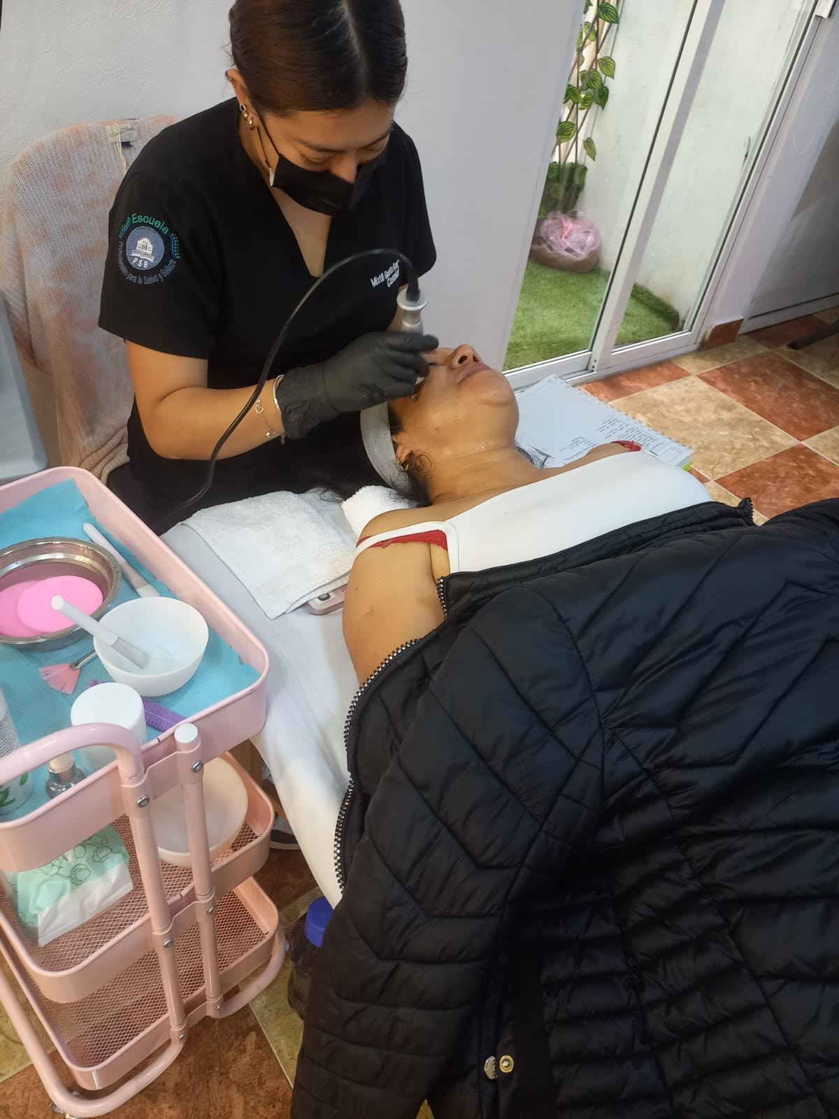 Cosmetología y Cosmiatría · actividad 2